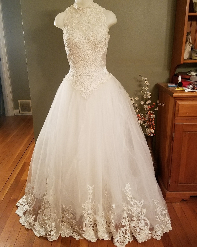 Mon Cheri wedding gown
